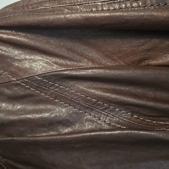 LAUREL Brown Leather Coat - Picture 9 of 10